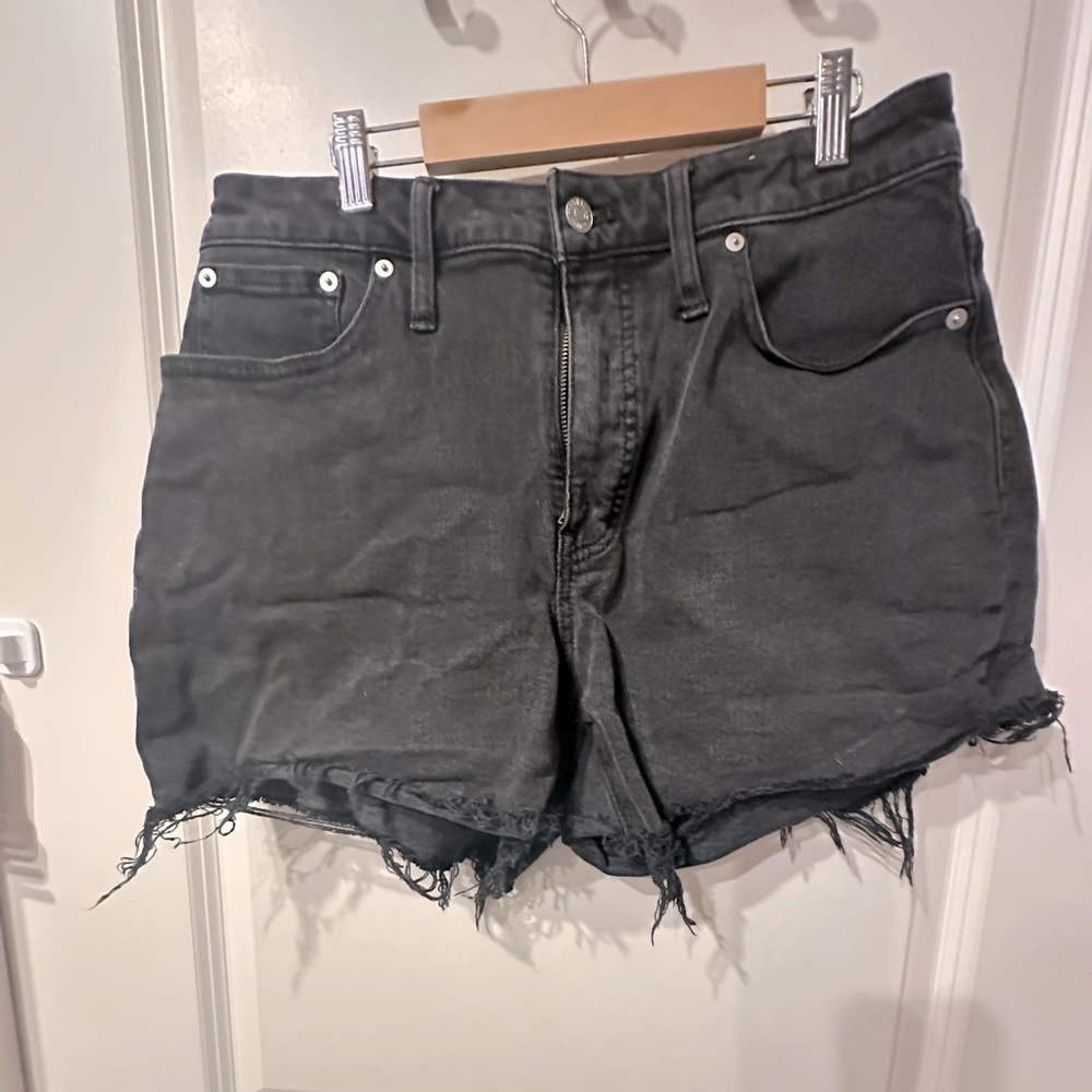 Madewell Curvy High Rise Black Denim Shorts - Size 30 - Great Condition!